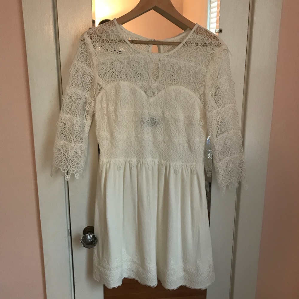 Dolce Vita White Lace Dress - Size M